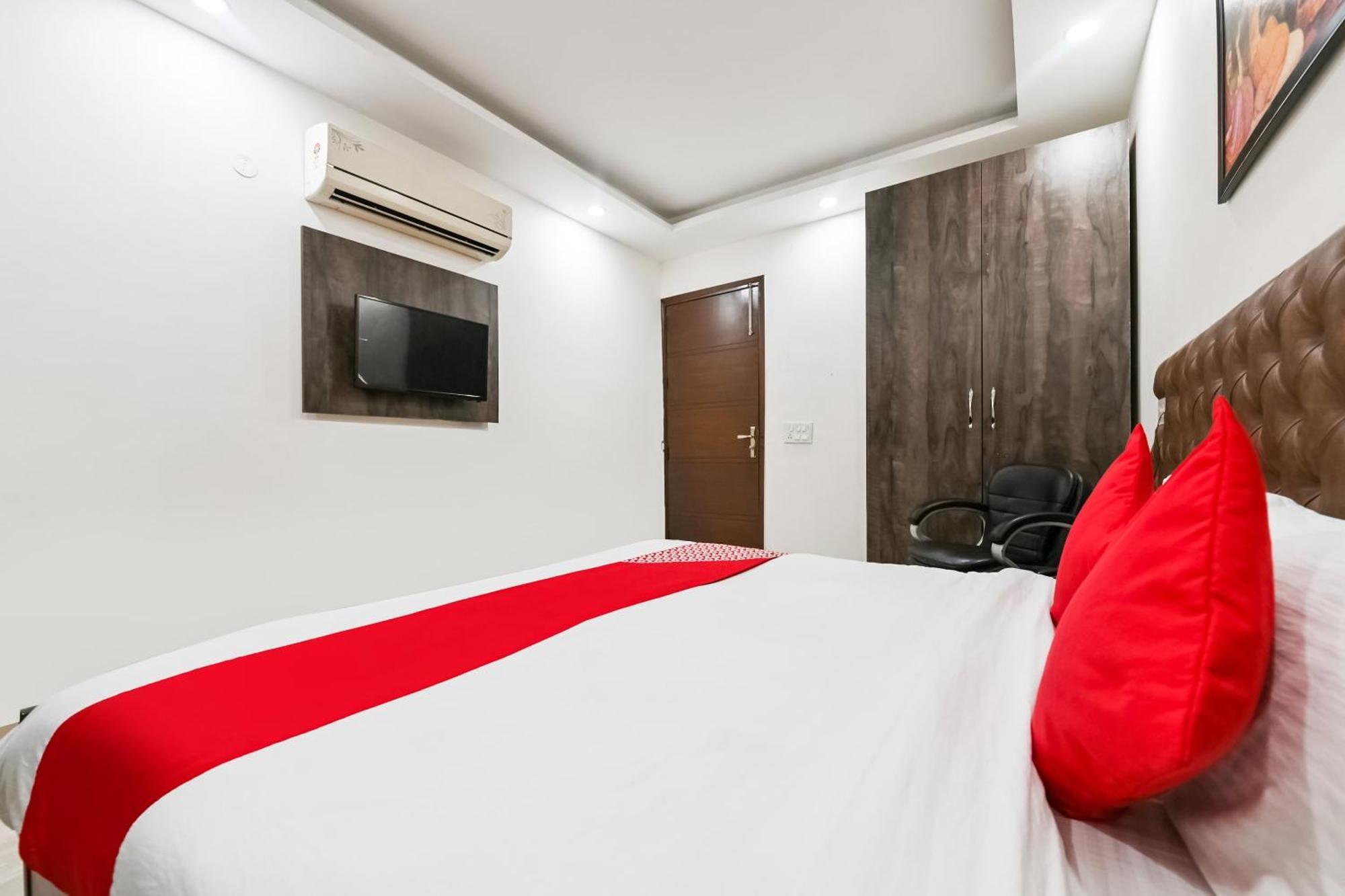 Hotel O Premium Rooms Chhatarpur Nova Deli Exterior foto