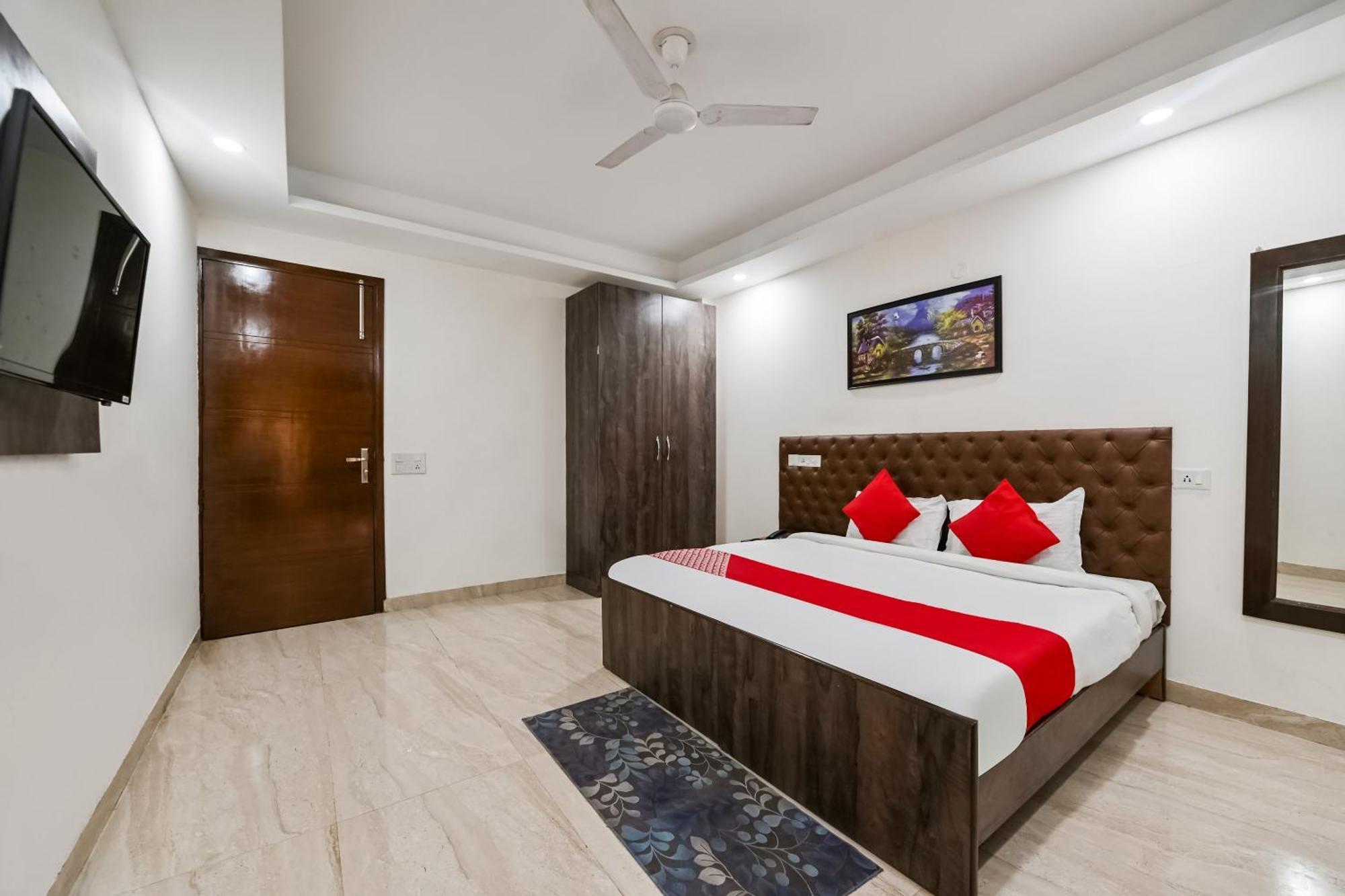 Hotel O Premium Rooms Chhatarpur Nova Deli Exterior foto
