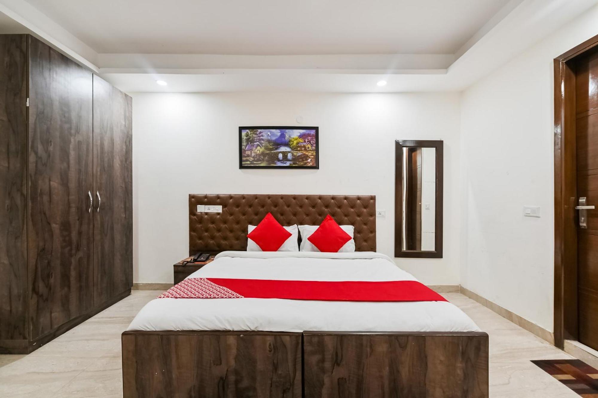 Hotel O Premium Rooms Chhatarpur Nova Deli Exterior foto