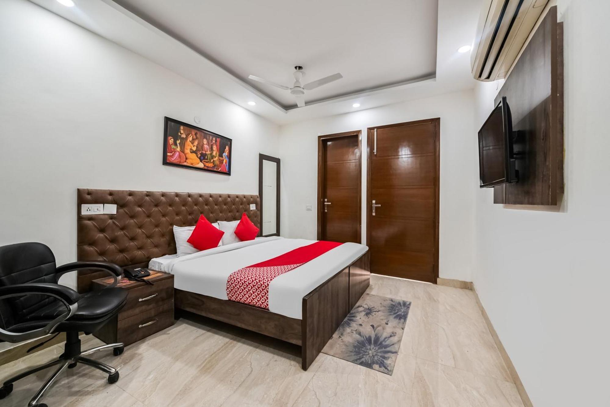 Hotel O Premium Rooms Chhatarpur Nova Deli Exterior foto