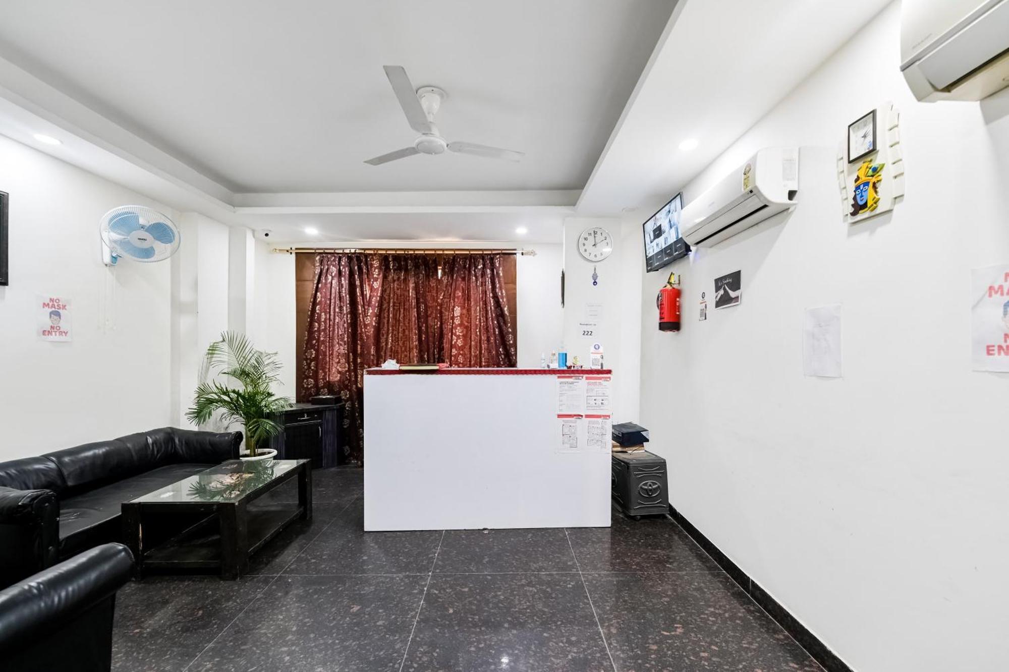 Hotel O Premium Rooms Chhatarpur Nova Deli Exterior foto