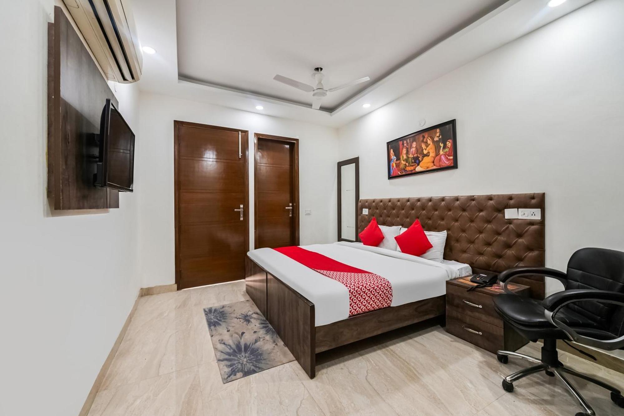 Hotel O Premium Rooms Chhatarpur Nova Deli Exterior foto